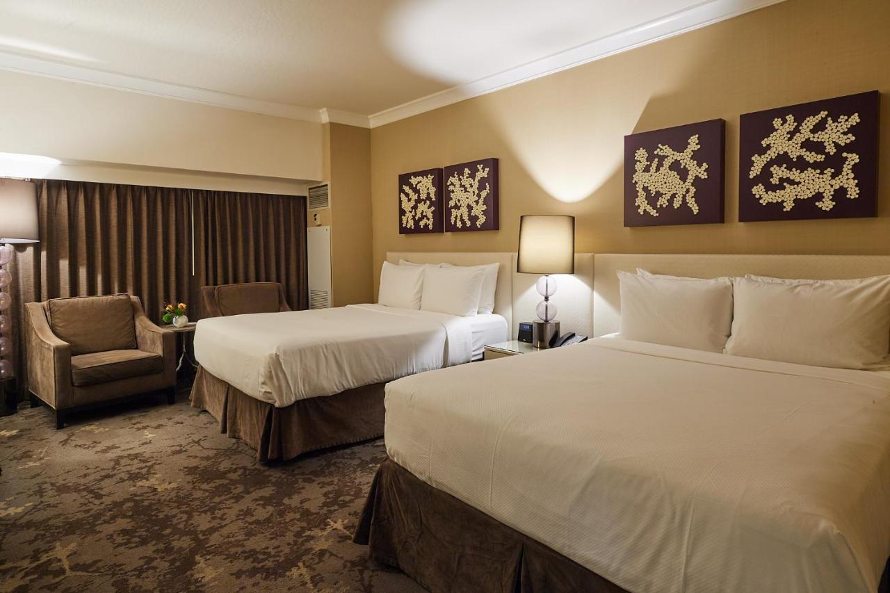 Atlantis Casino Resort 4*
