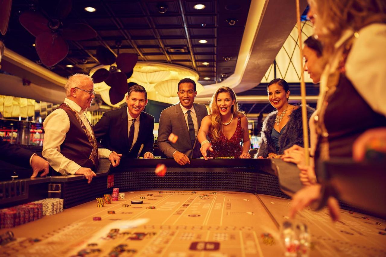 Atlantis Casino Resort 4*