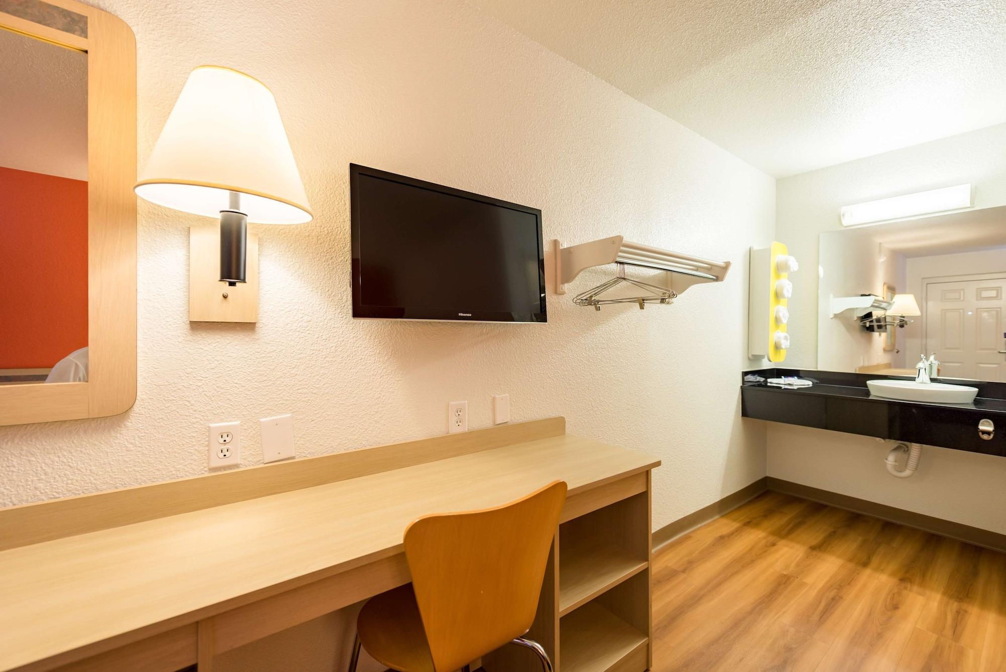 6-reno, Nv - Virginia Plumb