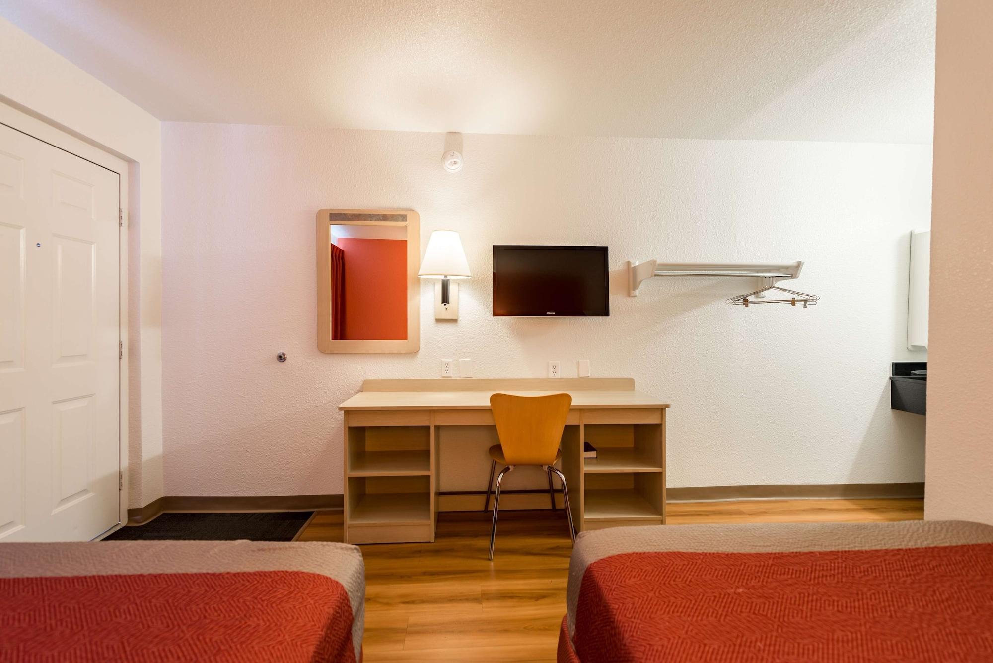 6-reno, Nv - Virginia Plumb Hotel 2*