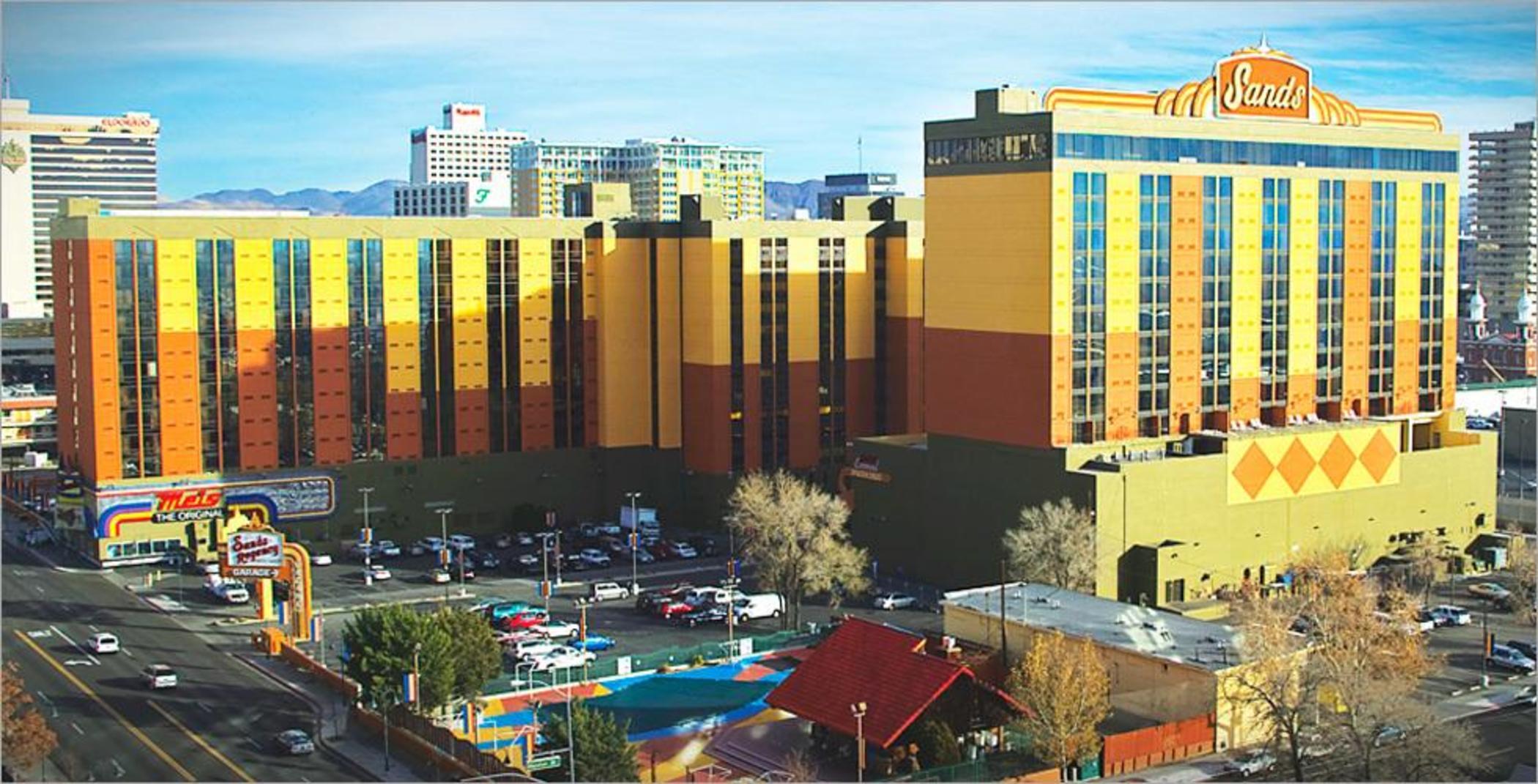 Hotel J
