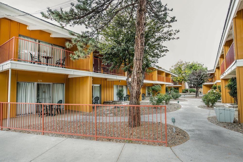 Econo Near Reno-sparks Convention Center Lodge Reno