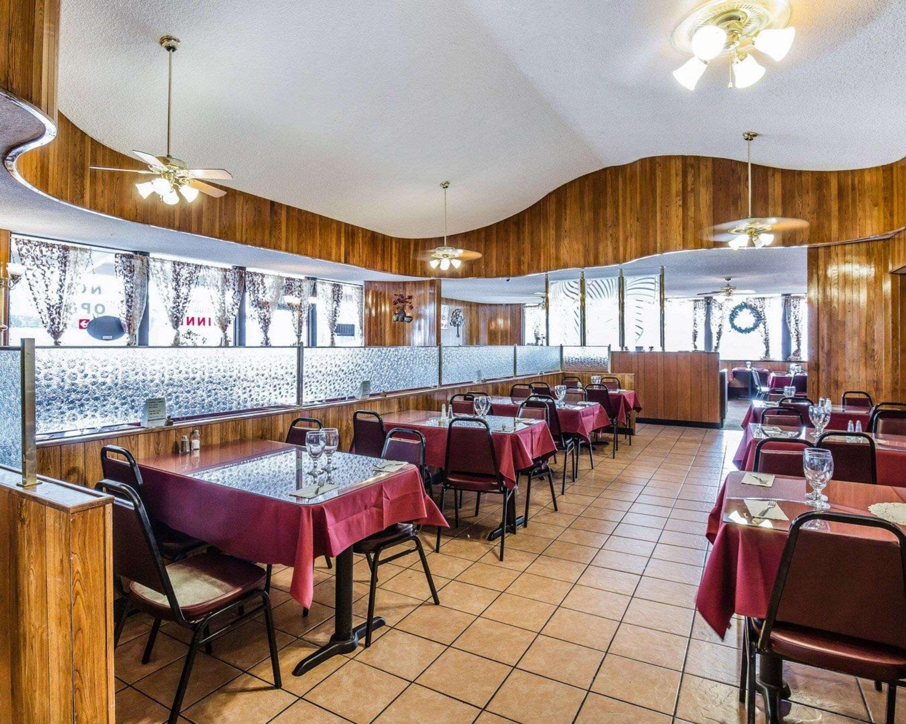 Econo Near Reno-sparks Convention Center * Reno