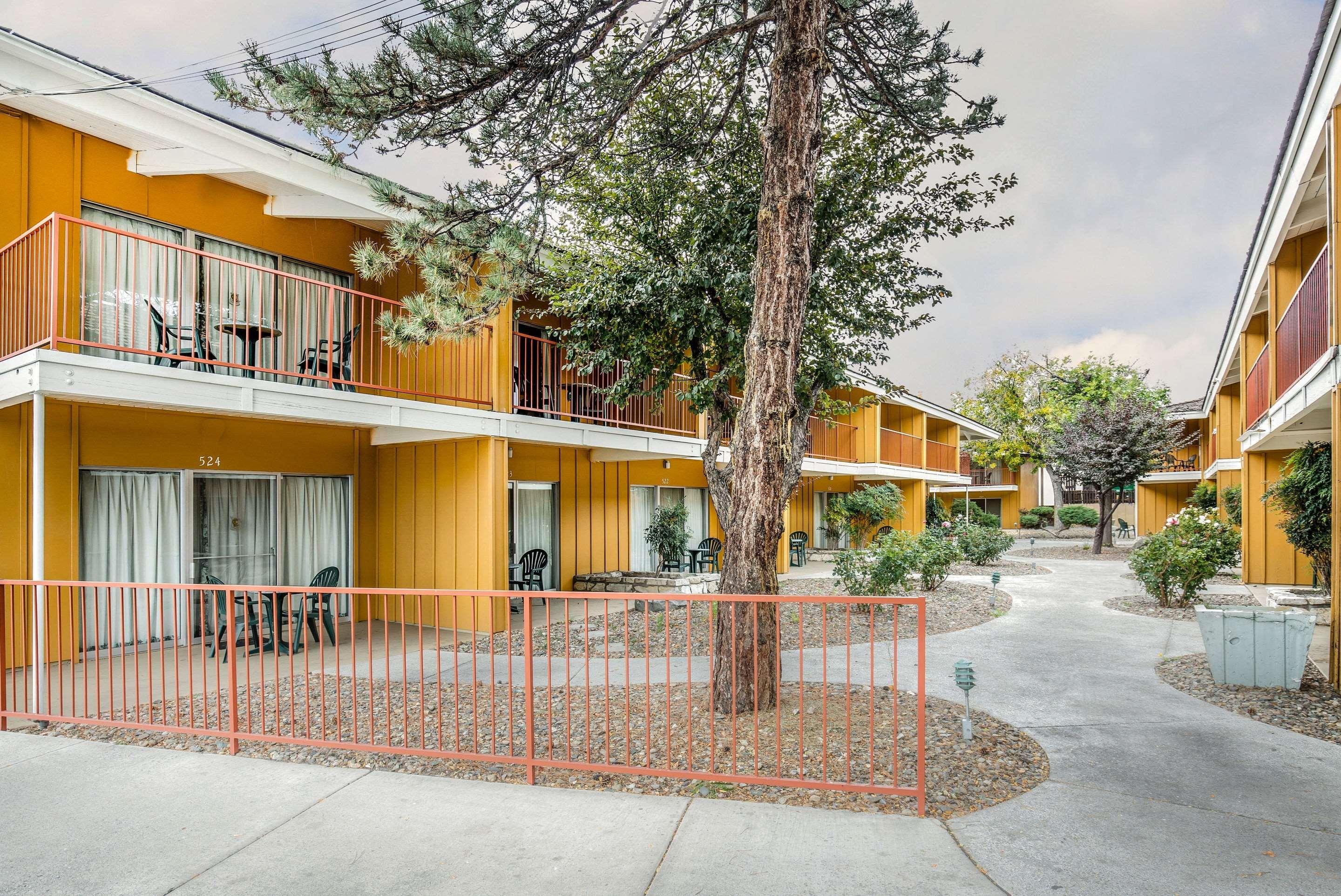 Lodge Econo Near Reno-sparks Convention Center Reno