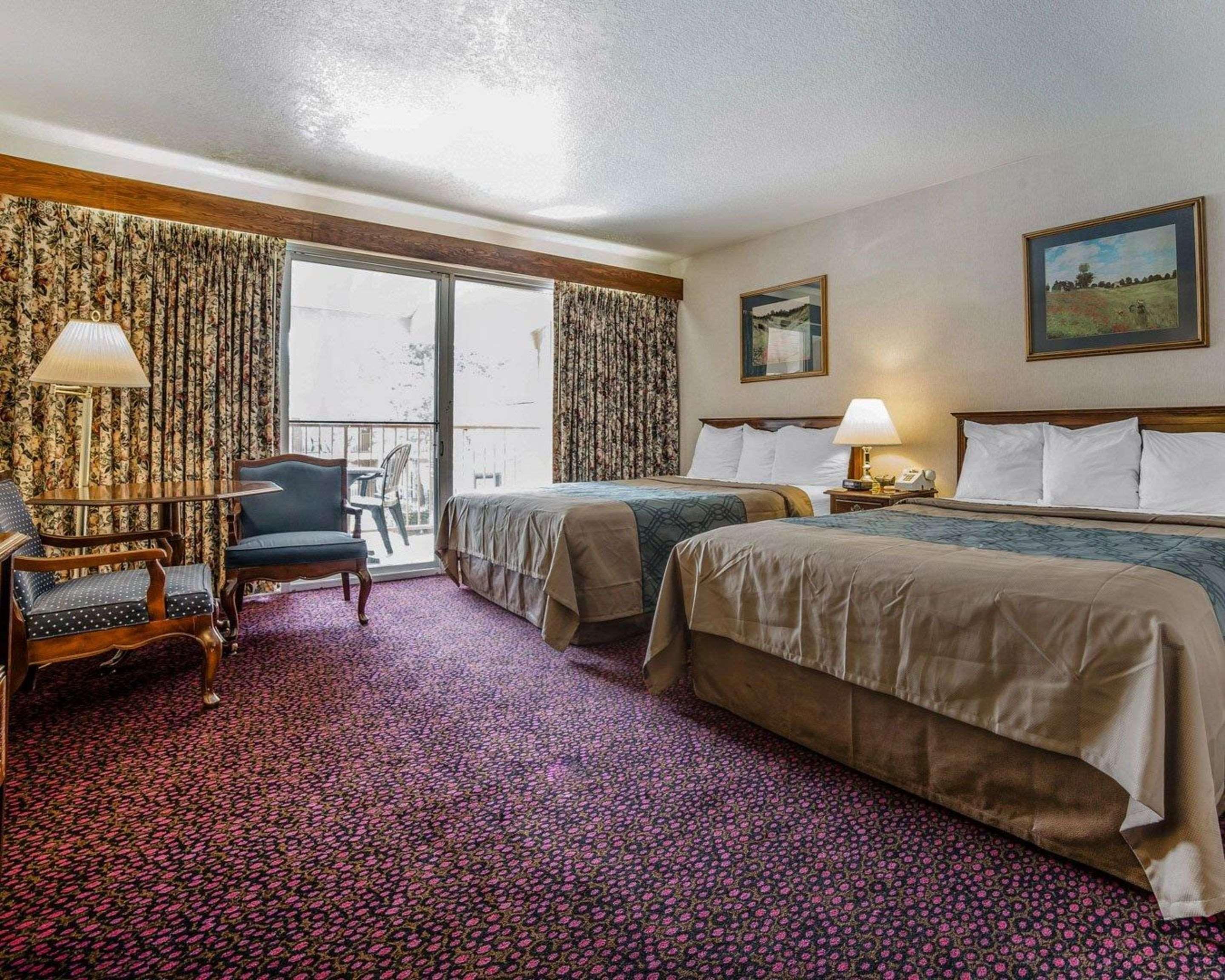Lodge Econo Near Reno-sparks Convention Center