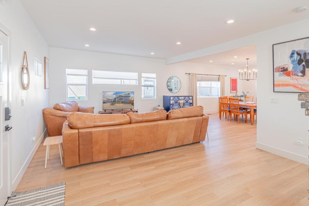 Luxury 4-bed In Riverside Heights! Apartment