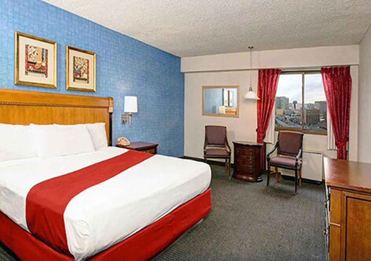 Hotel J 3*
