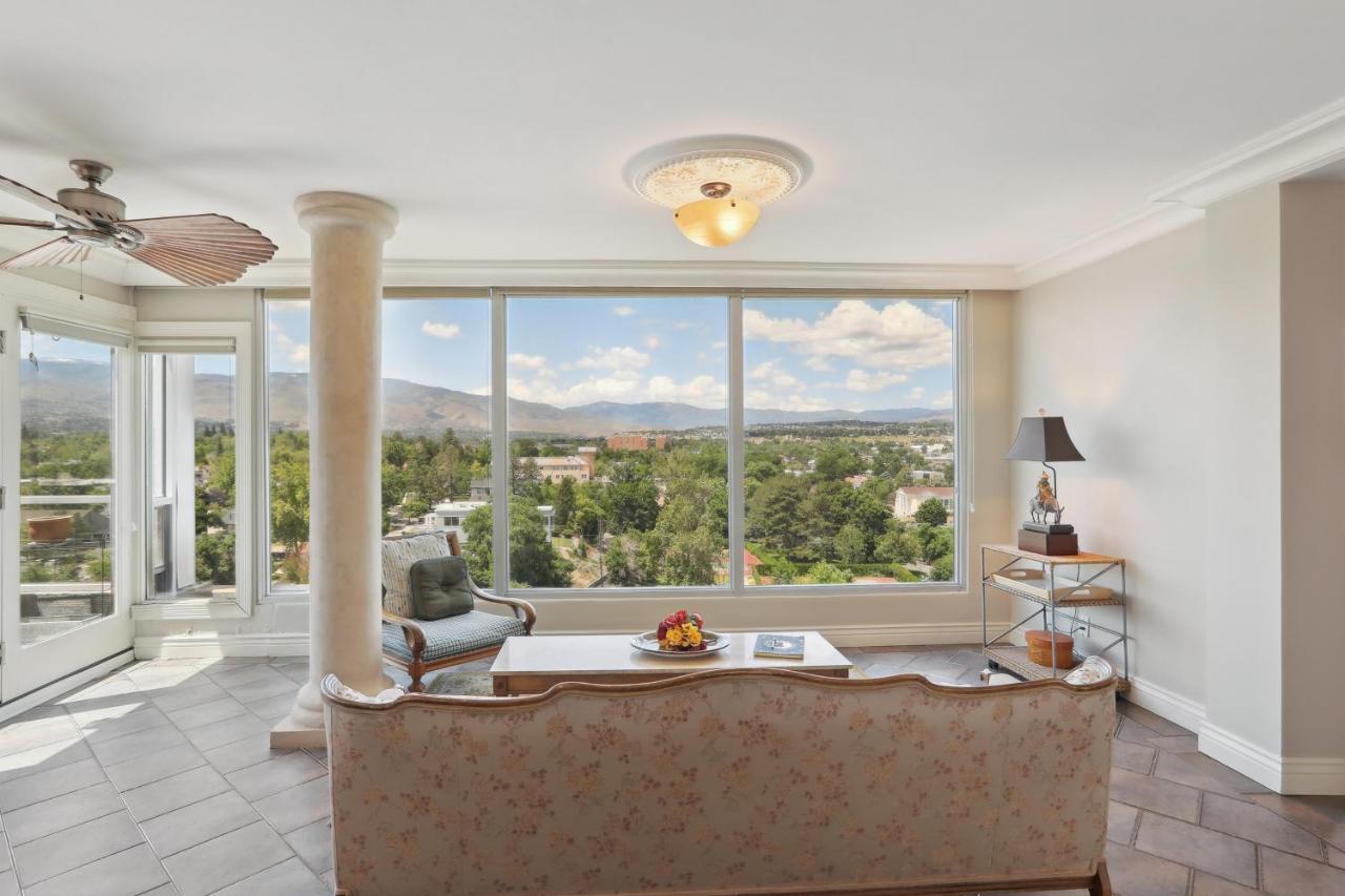 Downtown Penthouse With Panoramic Views Reno
