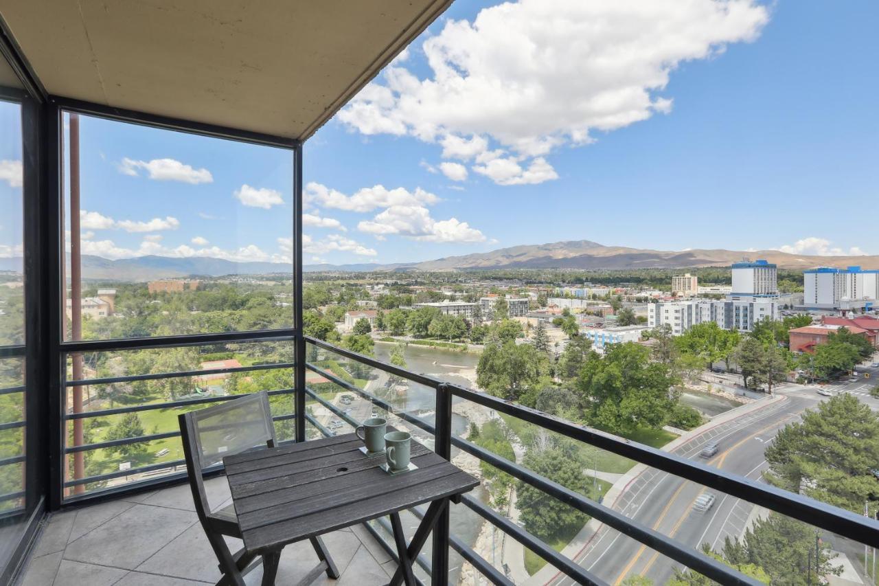 Downtown Penthouse With Panoramic Views *