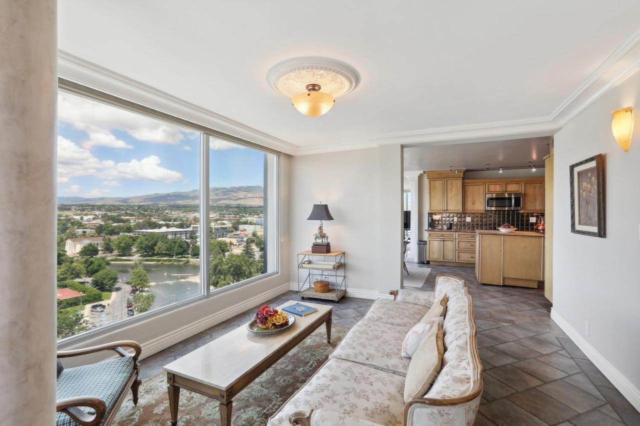 Downtown Penthouse With Panoramic Views Apartment Reno