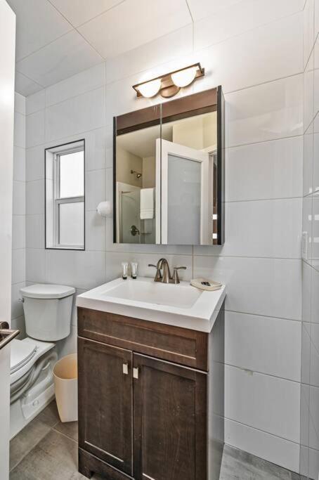 Apartment Downtown Chic Studio, Your Stylish Haven Reno
