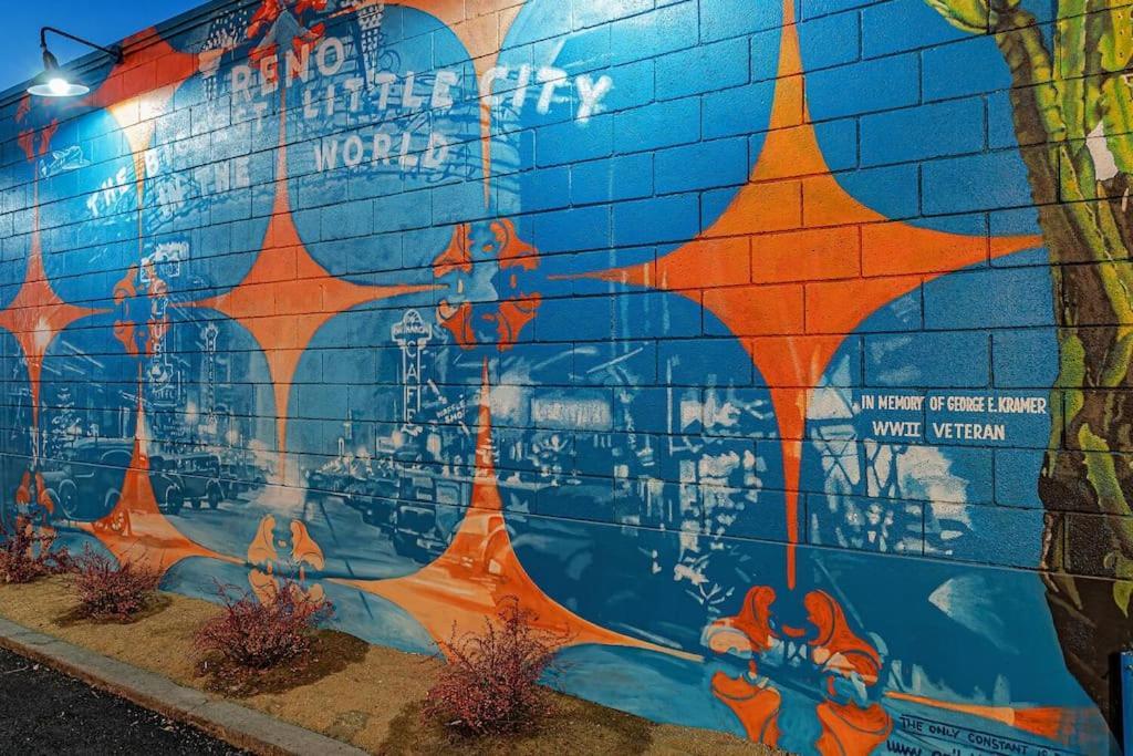 Downtown Chic Studio, Your Stylish Haven Reno