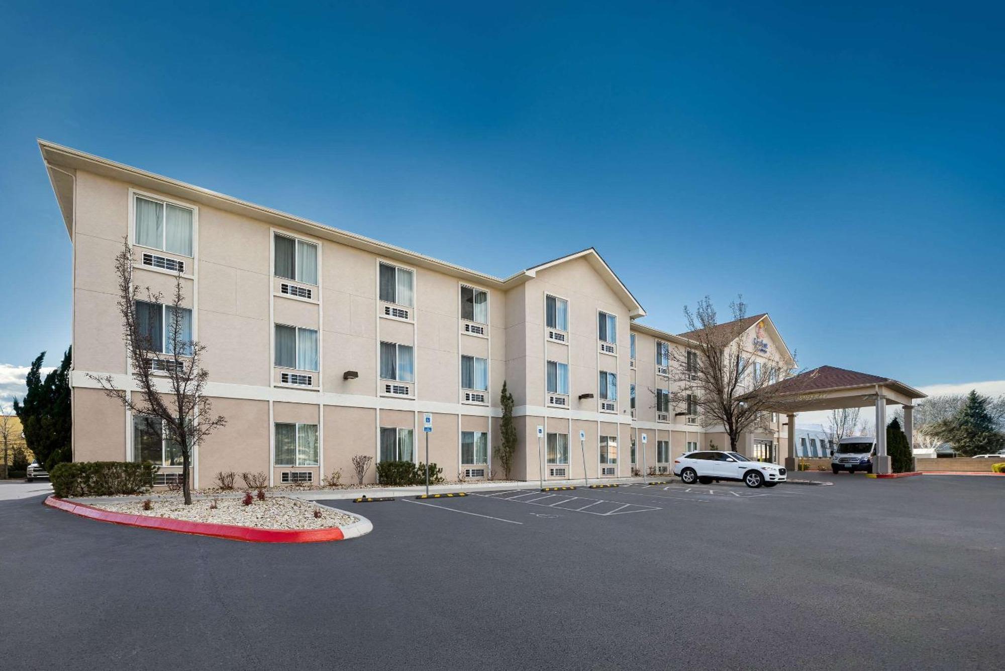 Comfort & Airport Convention Center 3* Reno