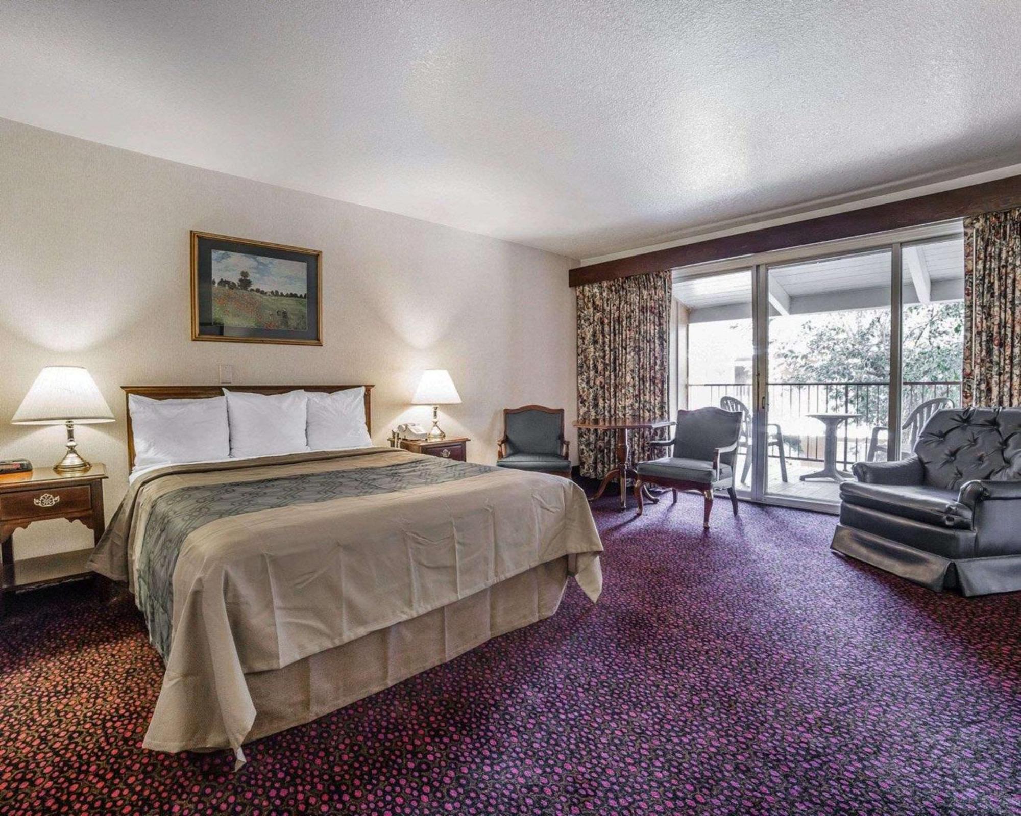 Lodge Econo Near Reno-sparks Convention Center