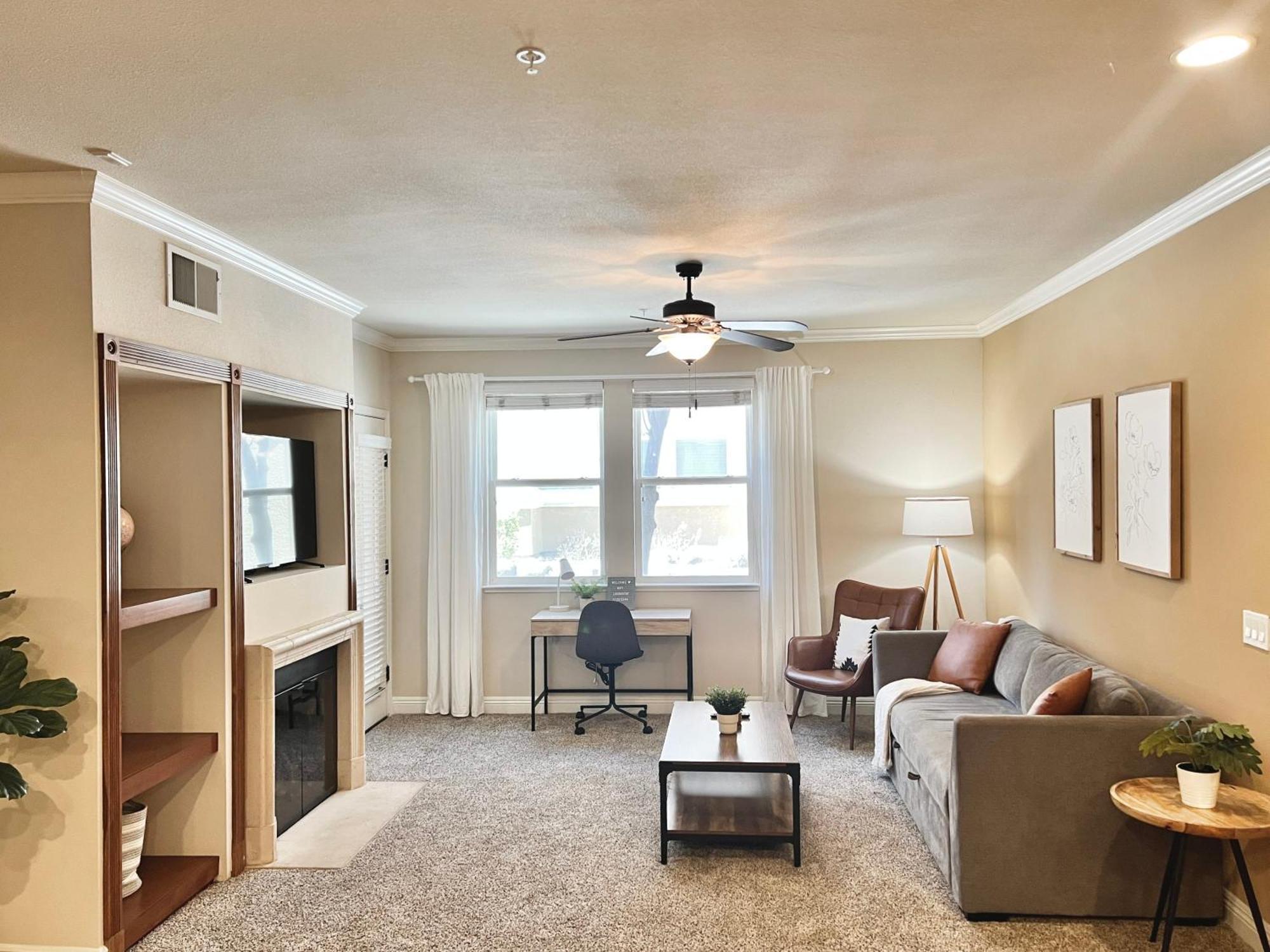 Apartment Relaxing 2-br With Pool Hot Tub Gym And Basketball Court Access *