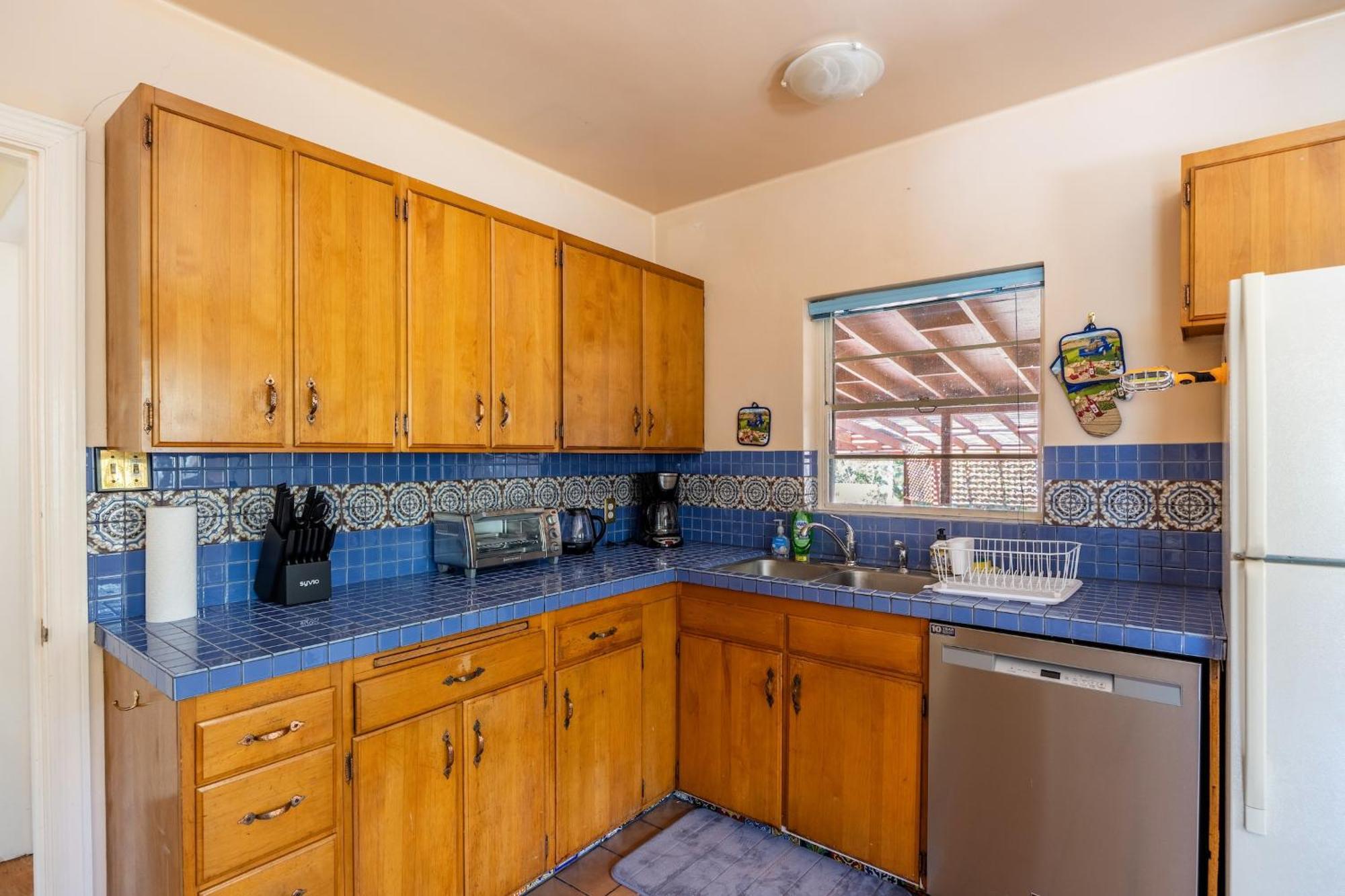 Holiday home Cozy 2br Near Unr With Large Deck & Parking Reno