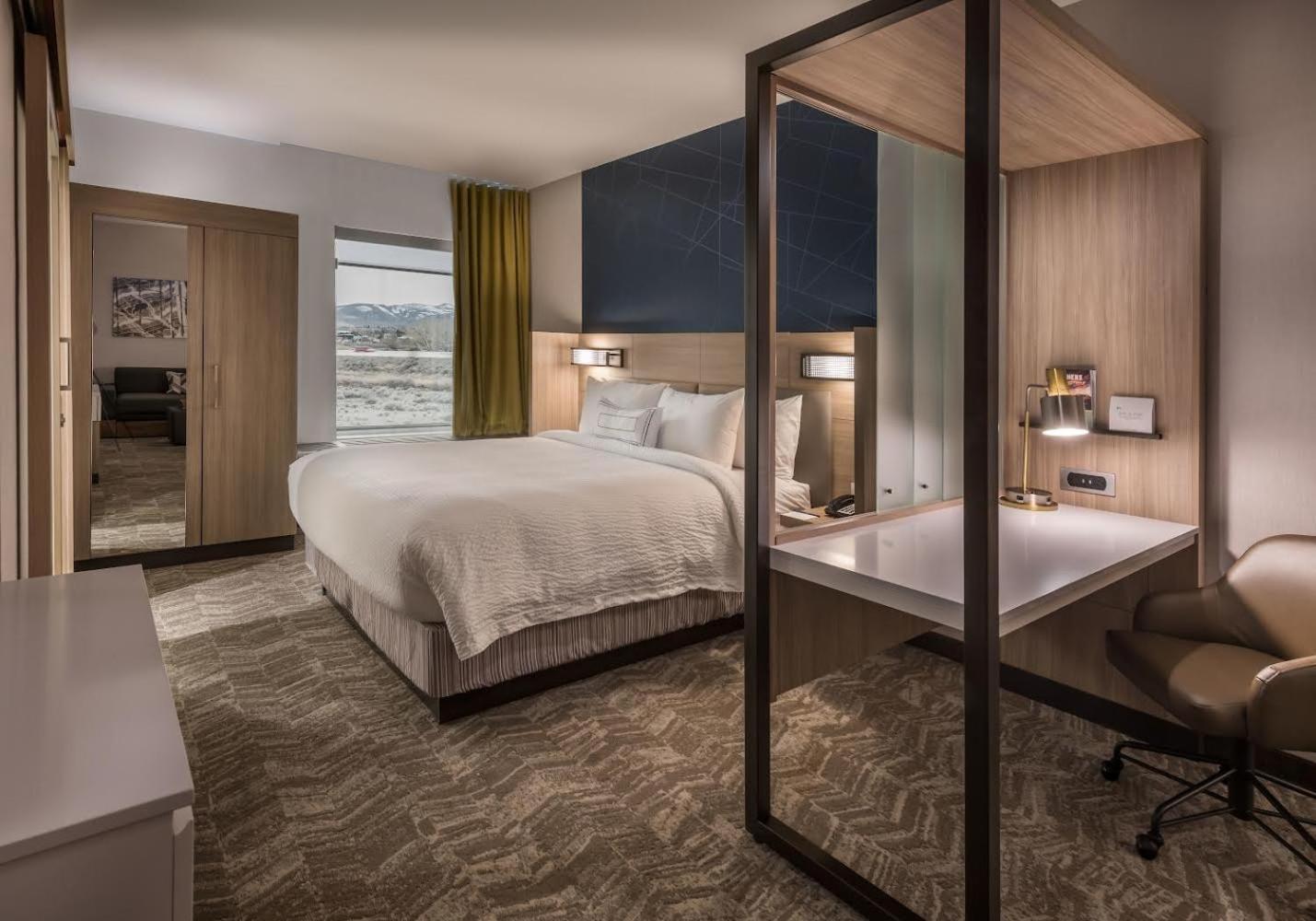 Hotel Springhill By Marriott