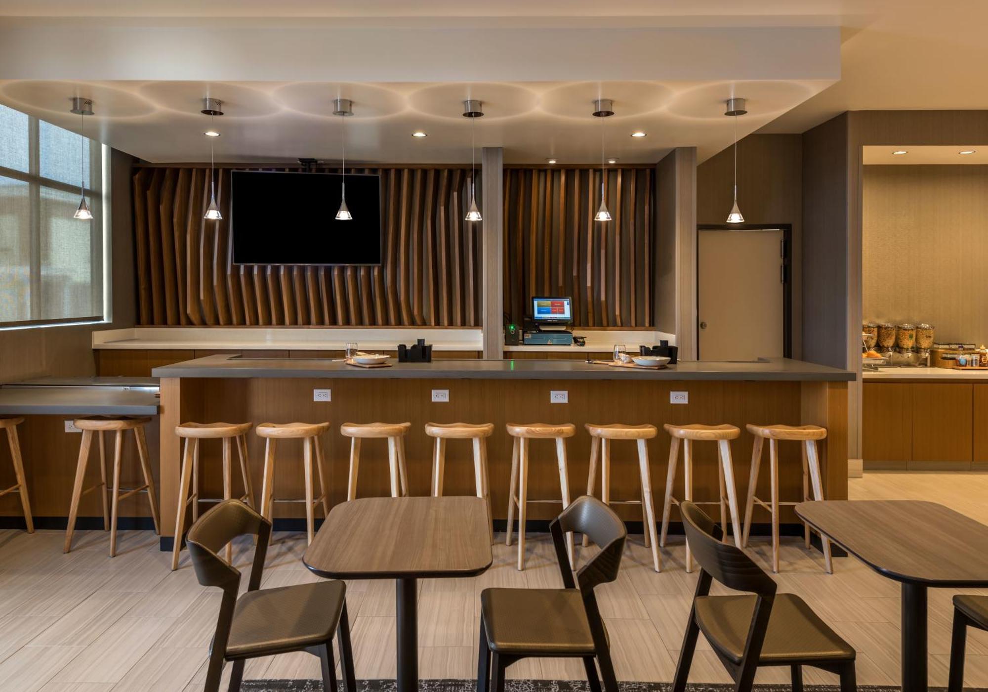 Hotel Springhill By Marriott