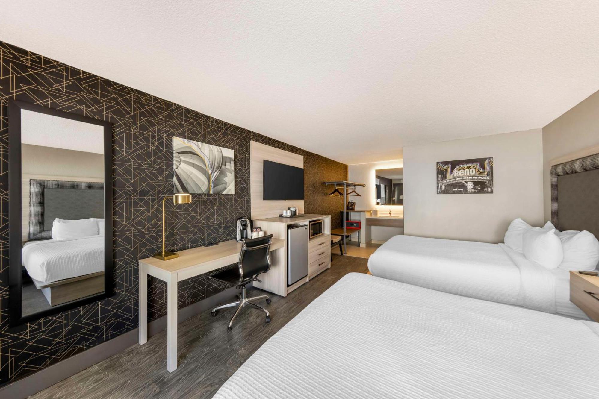 Aiden By Western South Hotel 3*