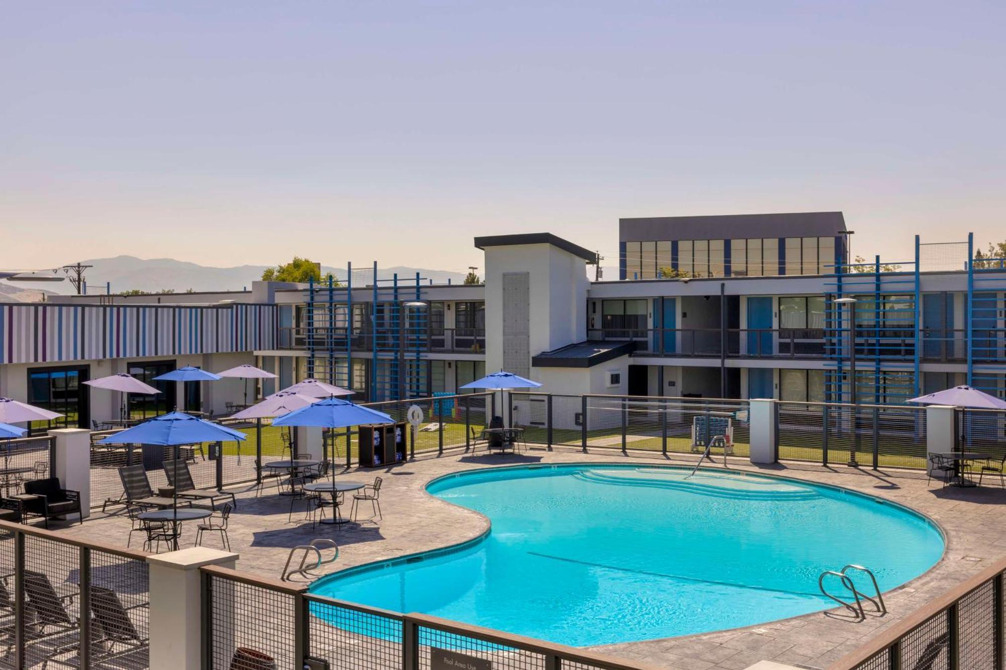 Hotel Aiden By Western South