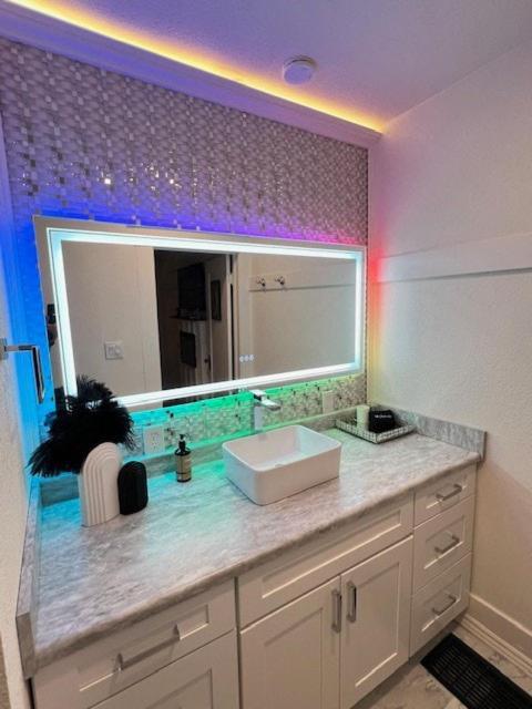 Midtown Art Deco Guest house Reno