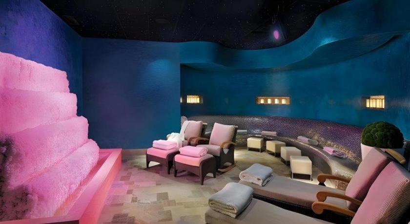 Resort Atlantis Casino 4*
