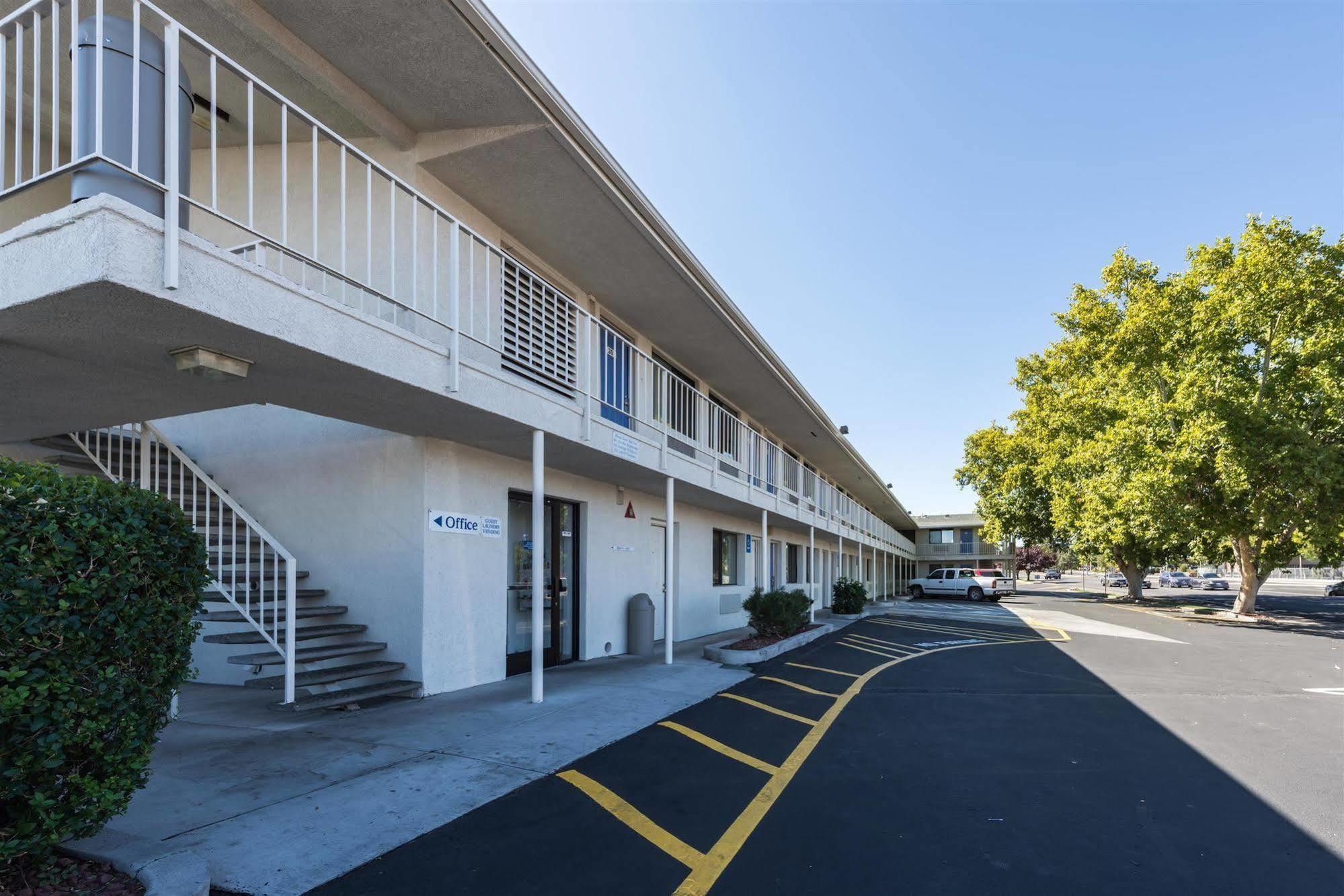 6-reno, Nv - Virginia Plumb Hotel 2*