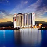 Gsr Deluxe Parlor Suite - 2 Bedroom - Very Large - Sleeps 8