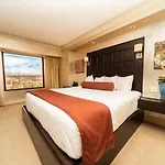 Reno Suites