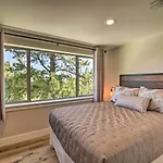 Luxe Reno Chalet With Mountain View 3 Mi To Skiing!