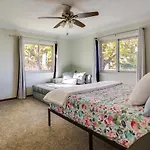 Spacious Reno Vacation Rental About 3 Mi To Midtown!