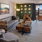 Whitney Peak Hotel Reno, Tapestry Collection By Hilton