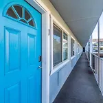 Midtown Modern - Stylish 2Br Lodging In Reno