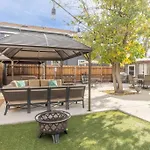 Rustic 3-Bedroom, 1.5-Bath Oasis By Downtown