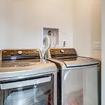 Luxe Midtown Townhome Less Than 2 Mi To Dtwn Reno!
