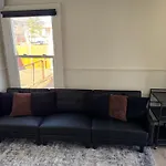 Midtown Hideaway 1 Bedroom Nest