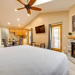 Sleek Reno-Lake Tahoe Retreat, 4 Mi To Ski Mt Rose