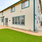 Large Family Home With Game Room In Reno!