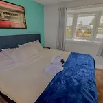 Family Reno Retreat With King Beds And Large Yard