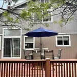 Designer Home Conveniently Located In Reno Nv