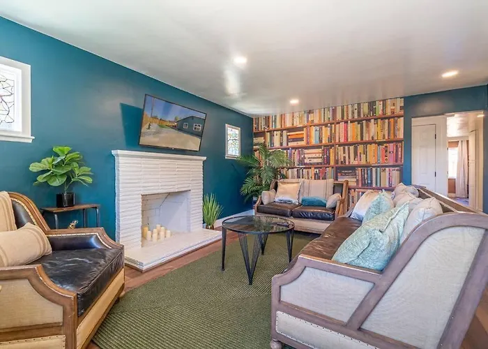 Reno Serenade: 3-Bed Urban Sanctuary
