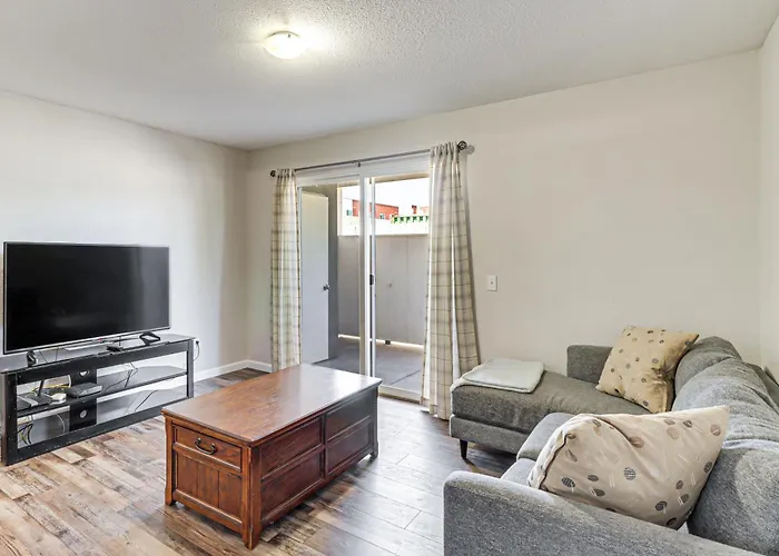 Charming Condo With Patio, Near Downtown Reno!