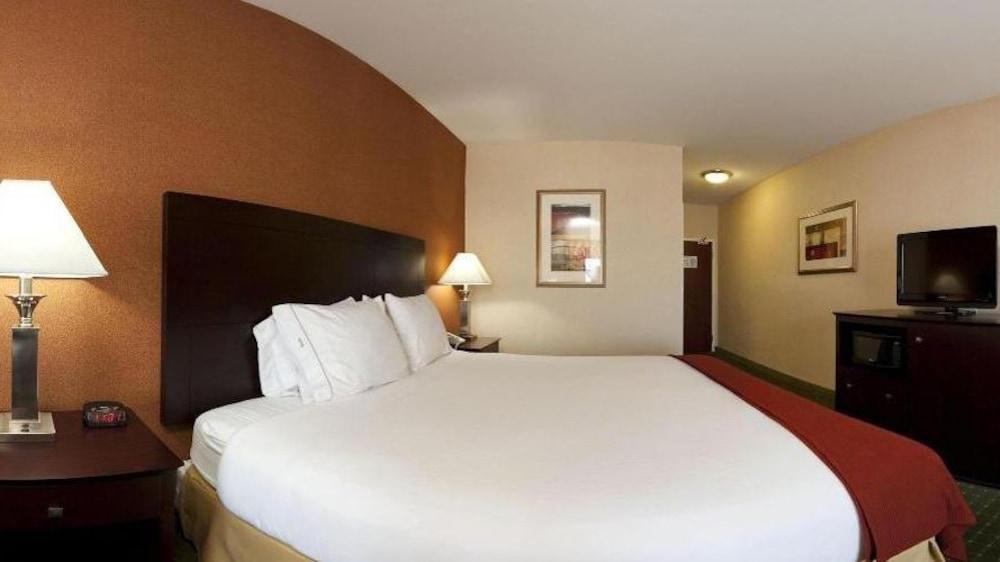 Express Airport By Ihg Reno