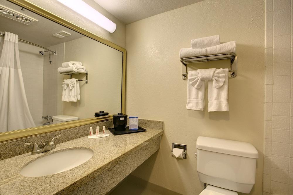 Baymont By Wyndham Hotel Reno