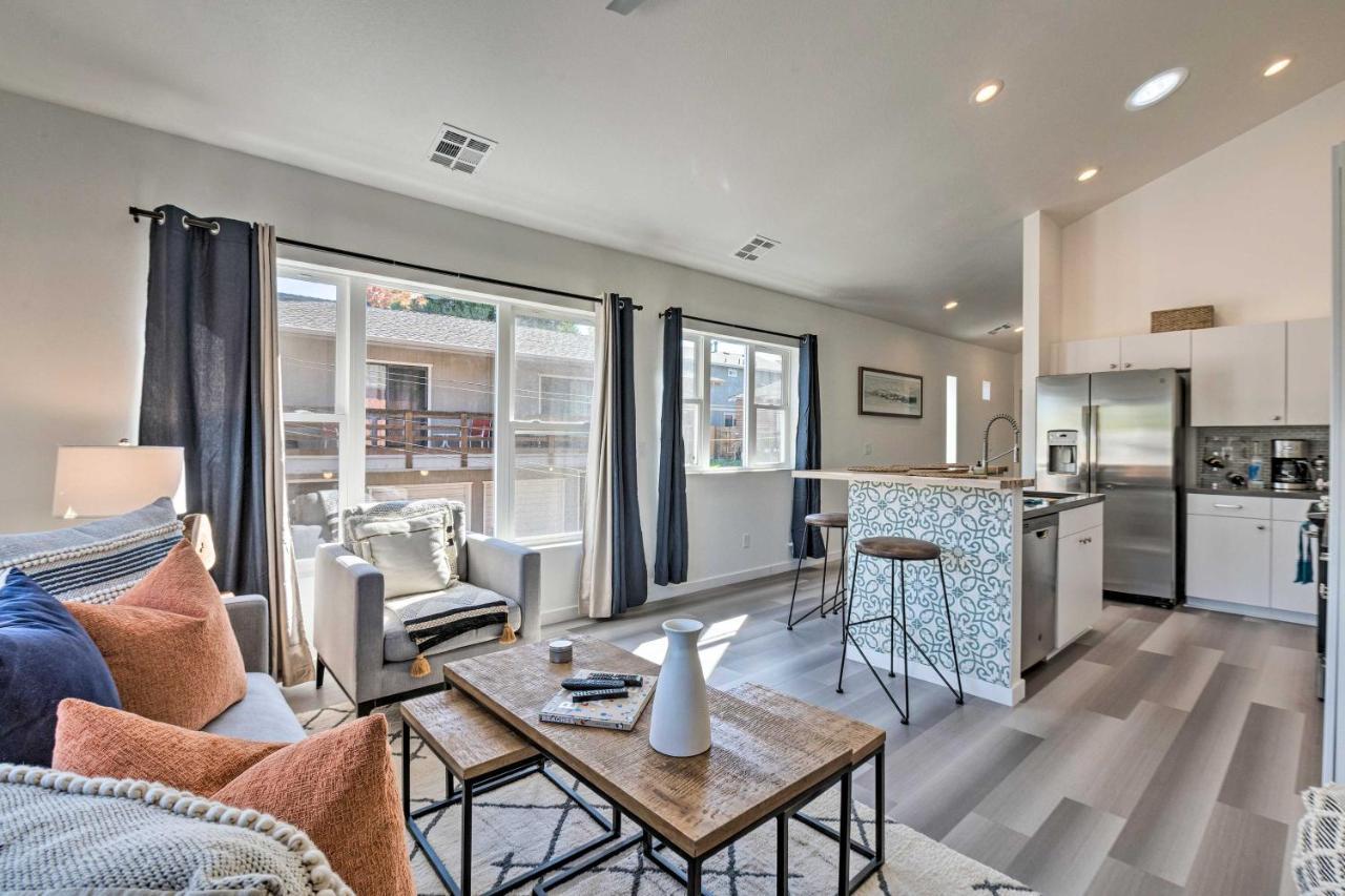 Ski, Hike, Bike Modern Midtown Retreat! Holiday home