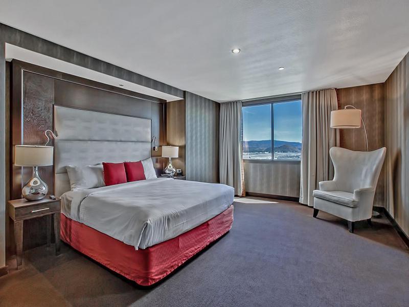 Gsr Deluxe Parlor - 2 Bedroom - Very Large - Sleeps 8 * Reno