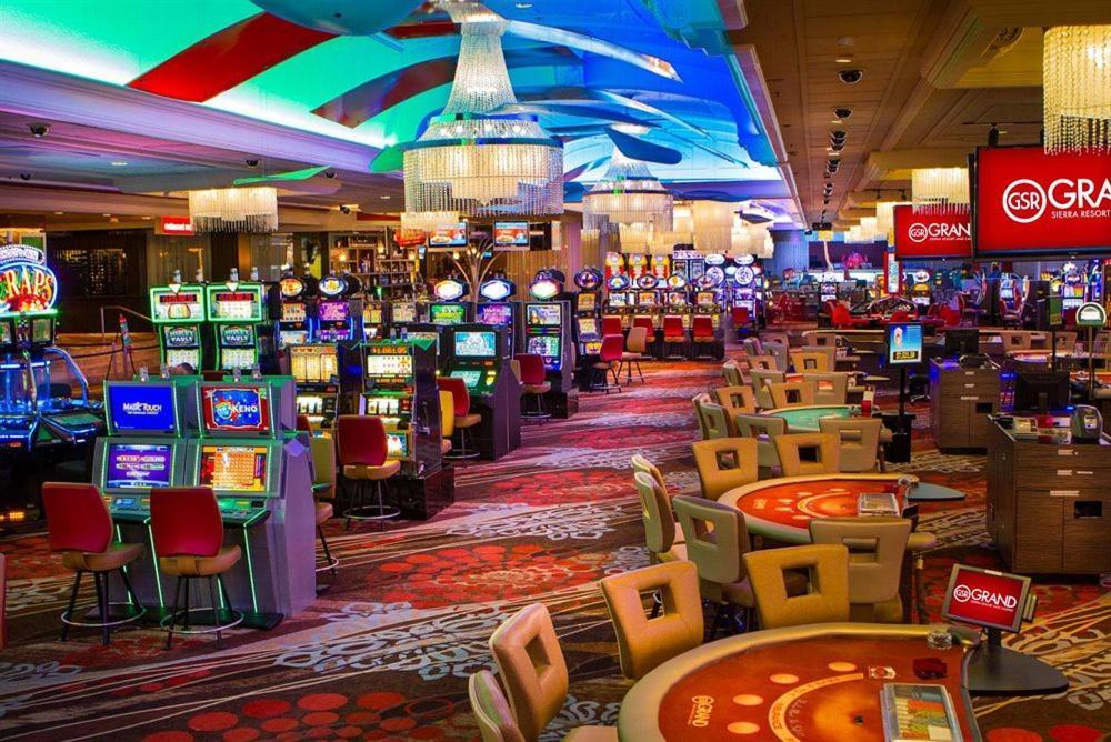 Gsr Deluxe Parlor - 2 Bedroom - Very Large - Sleeps 8 Hotel Reno