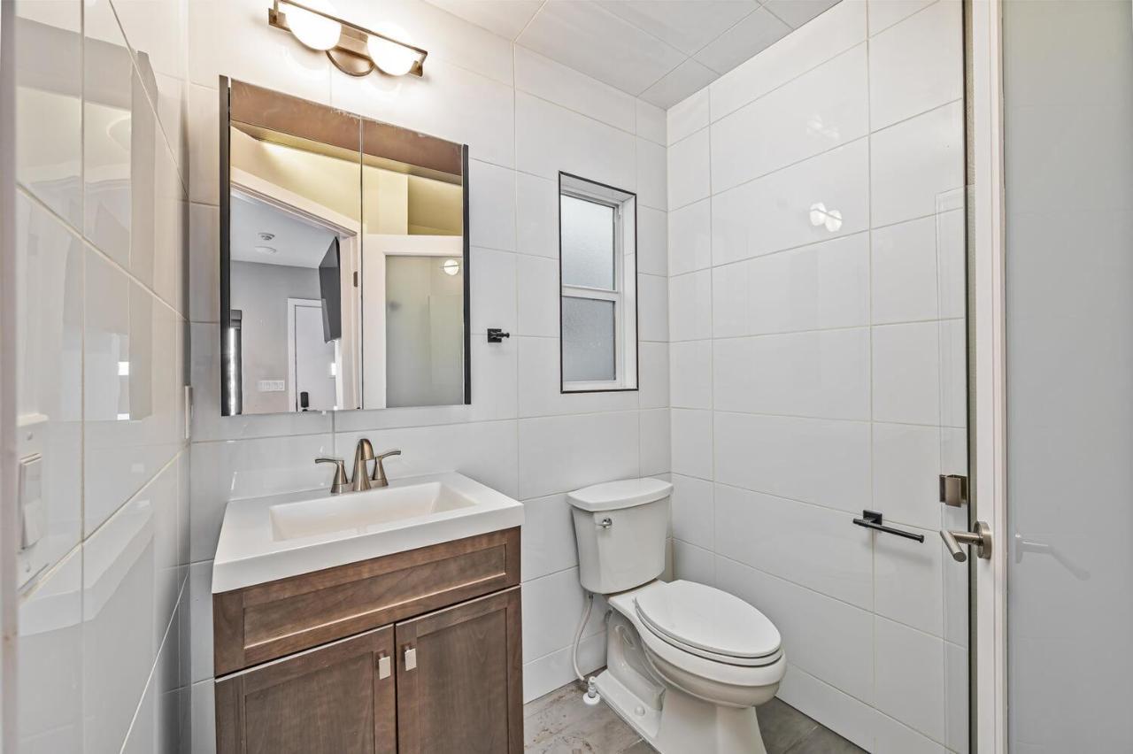 Boutique In The Heart Of Midtown! Apartment Reno