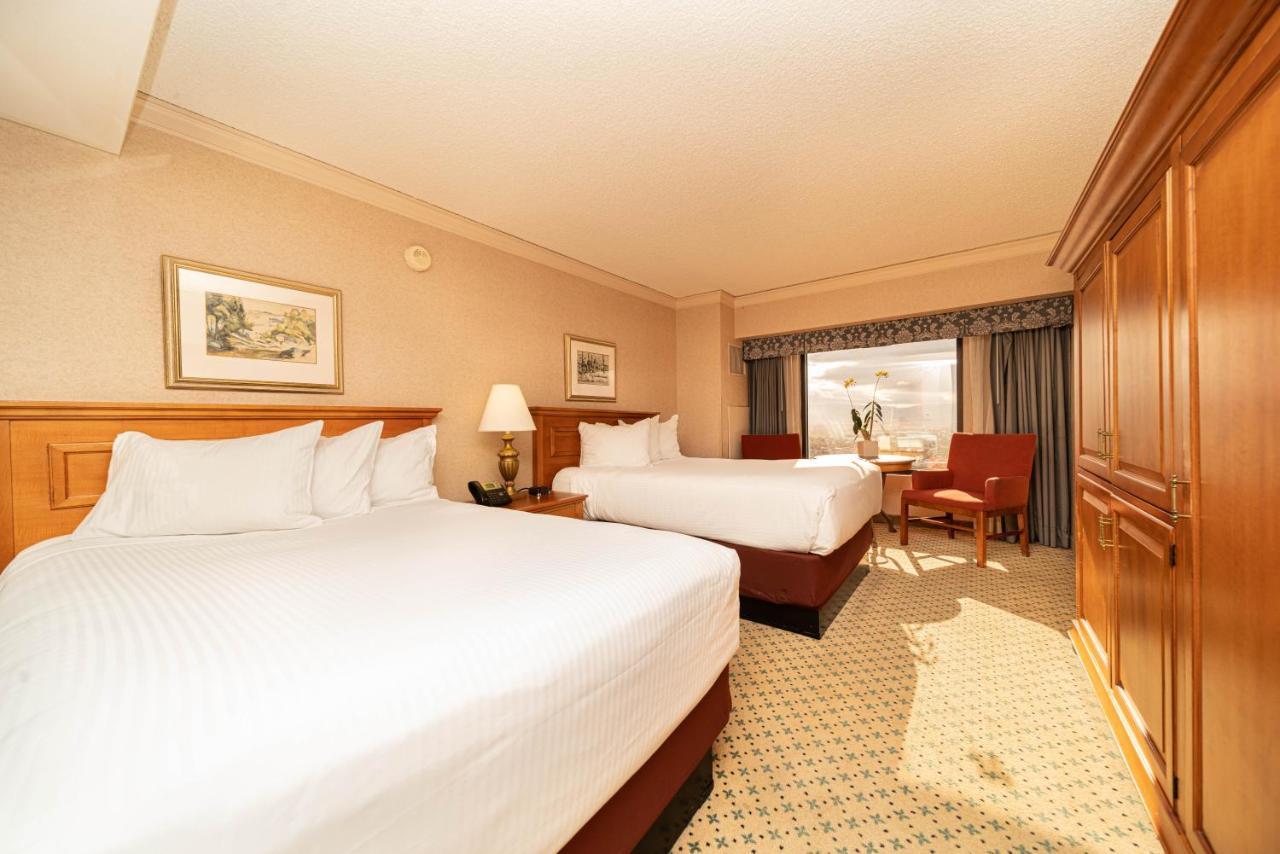 Reno Suites Hotel 3*