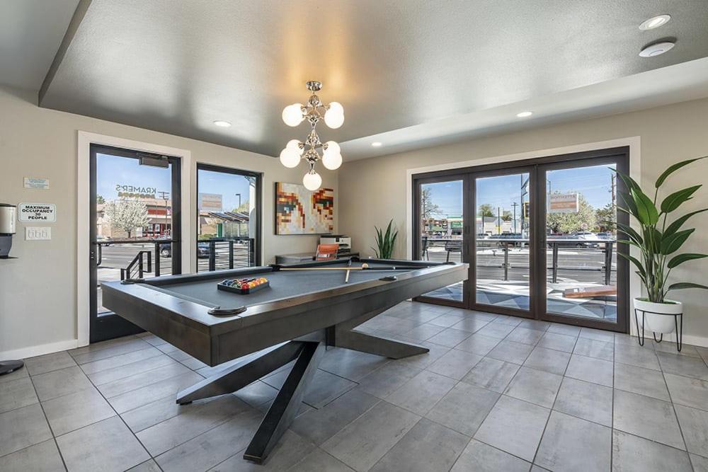 Boutique In The Heart Of Midtown! Apartment *